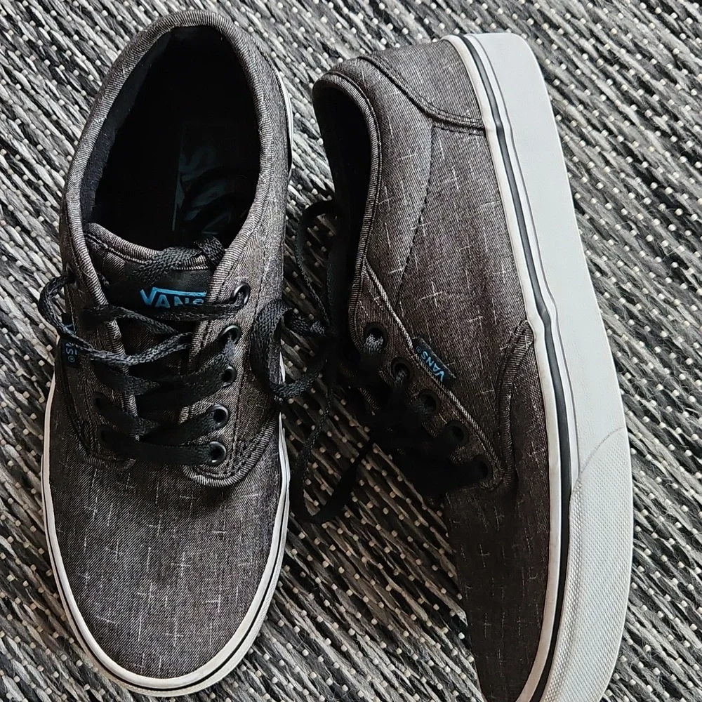 Stylish Gray VANS Sneakers (7.5)
